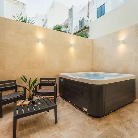 New - Only Modern 2-bedroom Maiosnette With Private Heated Jacuzzi By Sf Homes *