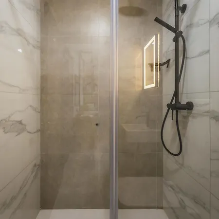 New - Only Modern 2-bedroom Maiosnette With Private Heated Jacuzzi By Sf Homes * San Ġiljan
