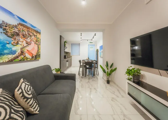 New - Only Modern 2-bedroom Maiosnette With Private Heated Jacuzzi By Sf Homes Apartman San Ġiljan