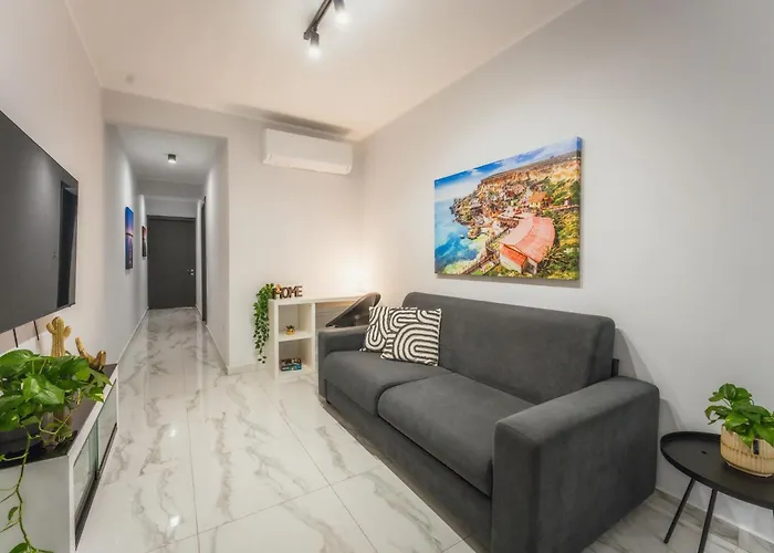 Apartman New - Only Modern 2-bedroom Maiosnette With Private Heated Jacuzzi By Sf Homes *