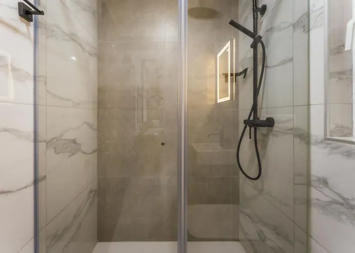 New - Only Modern 2-bedroom Maiosnette With Private Heated Jacuzzi By Sf Homes * San Ġiljan