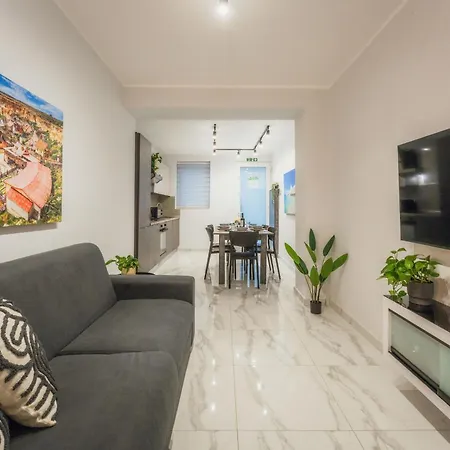New - Only Modern 2-bedroom Maiosnette With Private Heated Jacuzzi By Sf Homes Appartement San Ġiljan